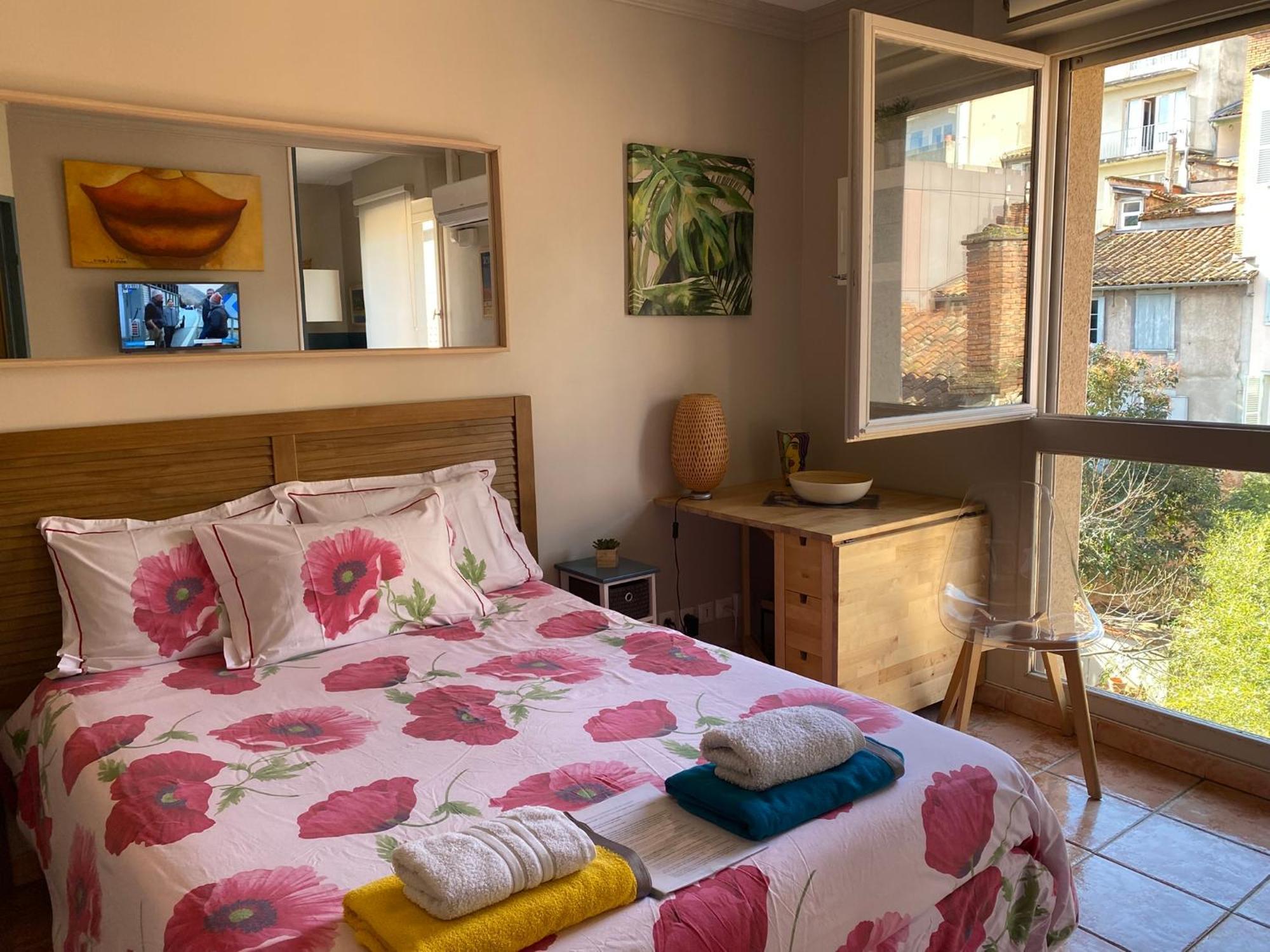 Meuble Tourisme Carmes 2 Etoiles, Entree Autonome,Wifi, Climatise, Petit Parking Prive Apartment Toulouse Luaran gambar