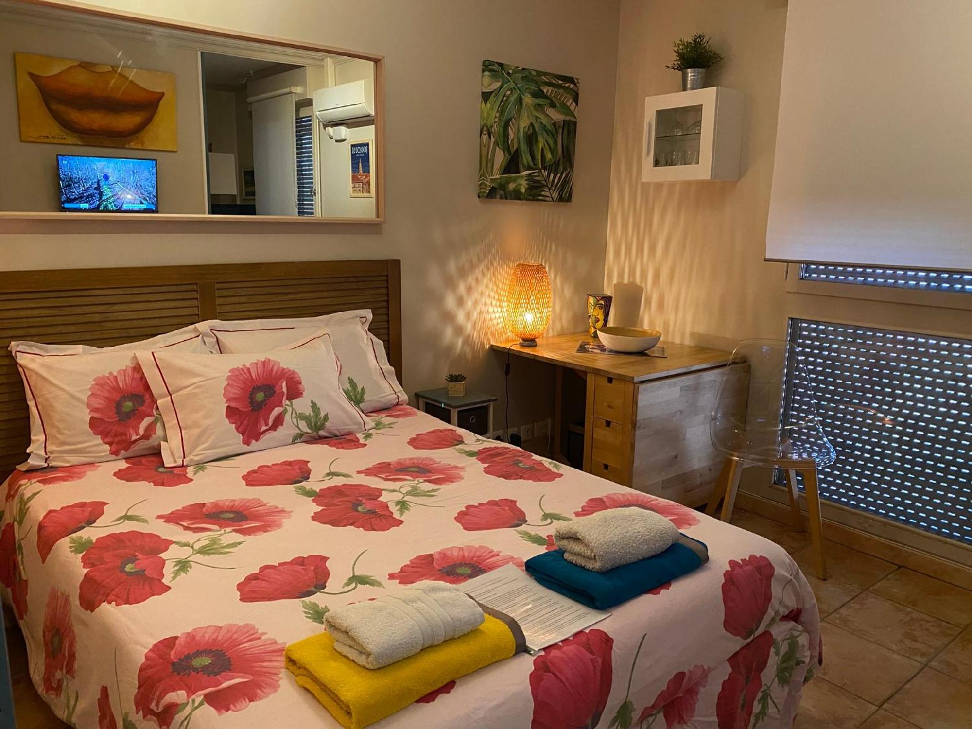 Meuble Tourisme Carmes 2 Etoiles, Entree Autonome,Wifi, Climatise, Petit Parking Prive Apartment Toulouse Luaran gambar